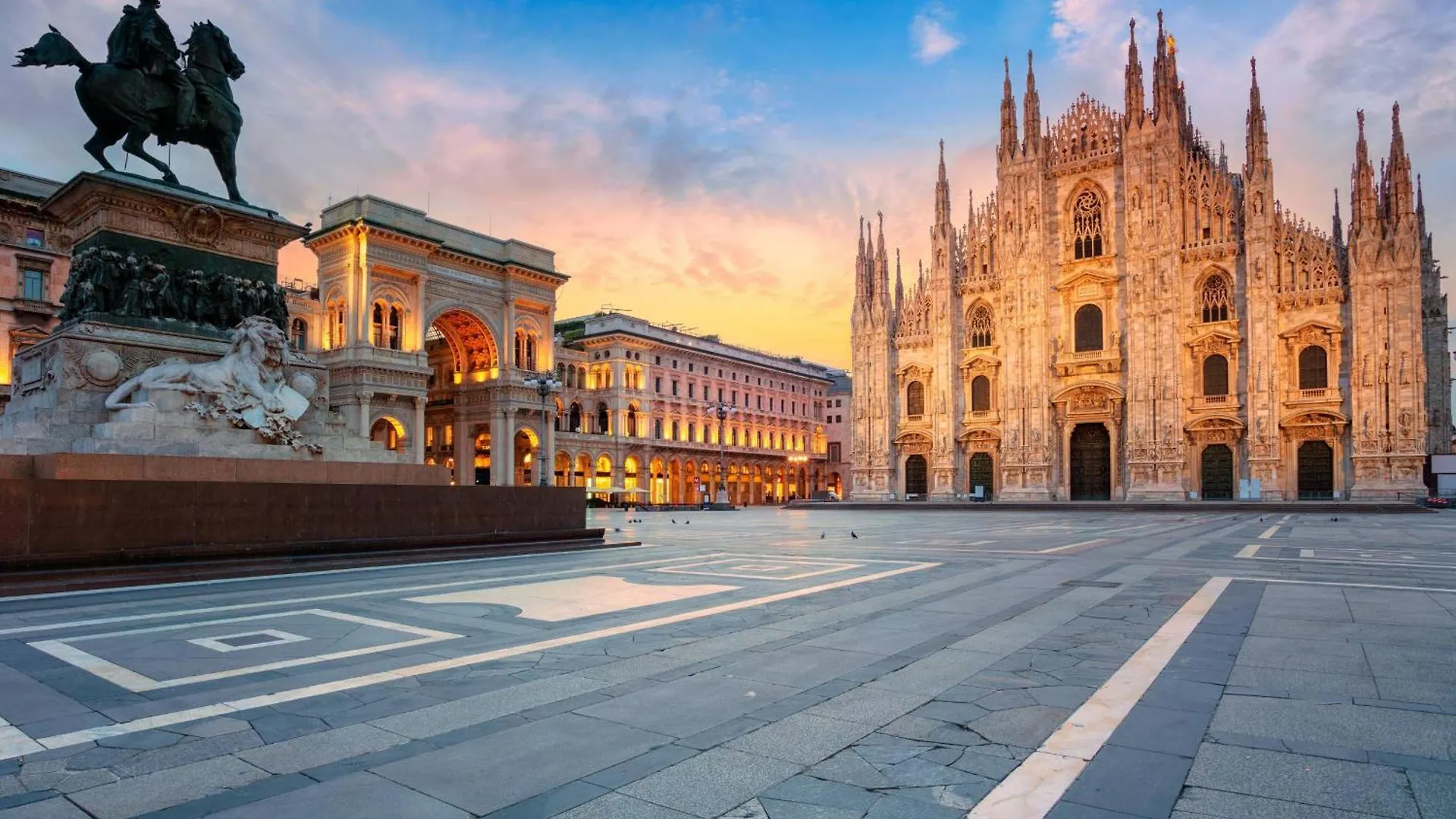 Heart Of Milan By Holiday World Apartment Italy